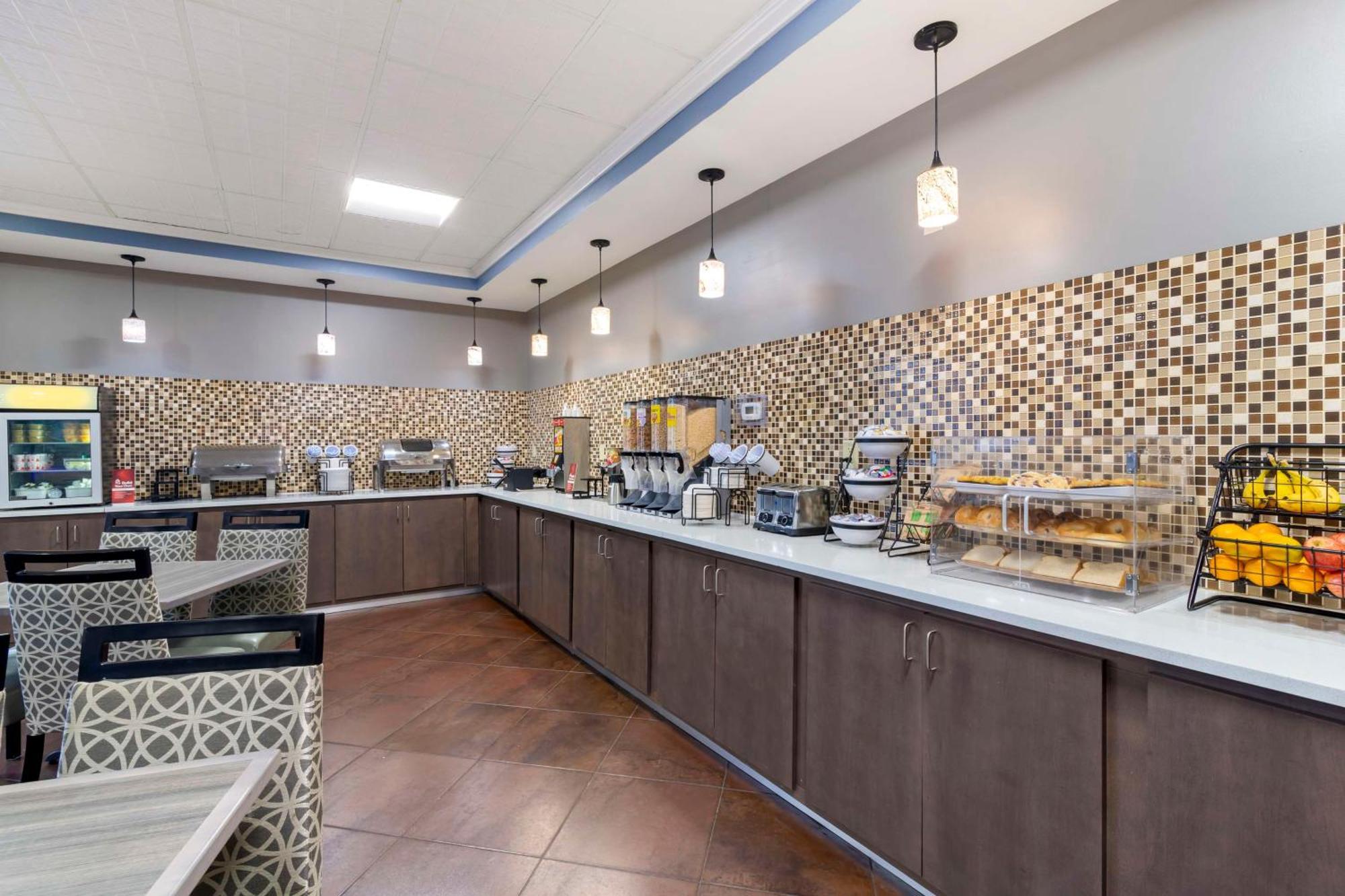 Best Western Savannah Airport Inn & Suites Pooler Ngoại thất bức ảnh