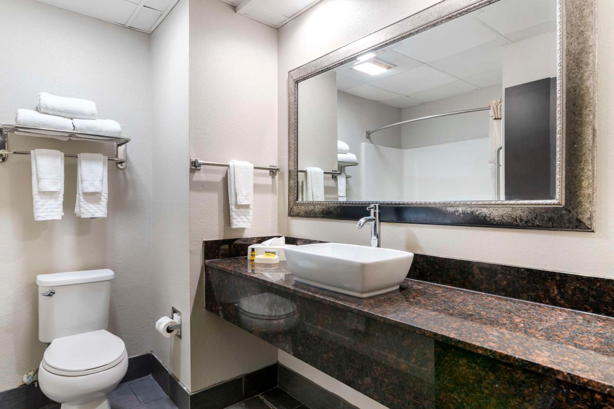 Best Western Savannah Airport Inn & Suites Pooler Ngoại thất bức ảnh