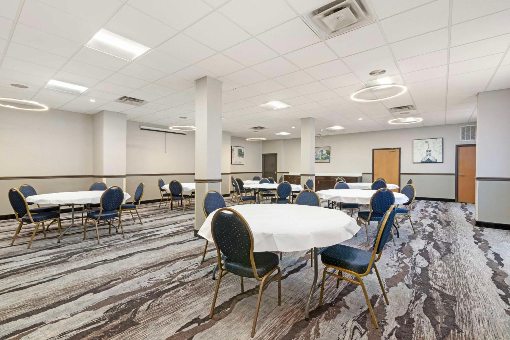Best Western Savannah Airport Inn & Suites Pooler Ngoại thất bức ảnh
