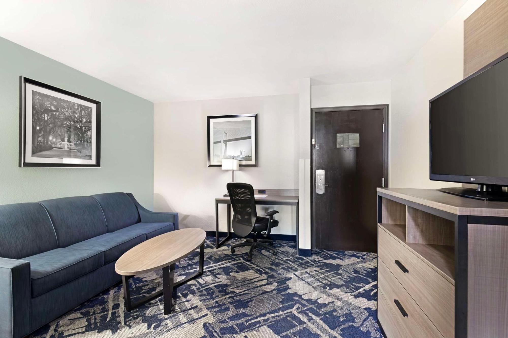 Best Western Savannah Airport Inn & Suites Pooler Ngoại thất bức ảnh