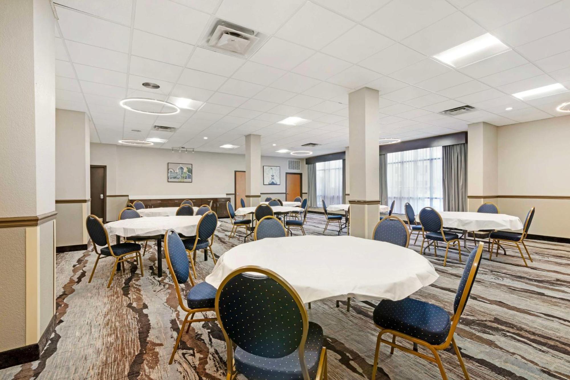 Best Western Savannah Airport Inn & Suites Pooler Ngoại thất bức ảnh